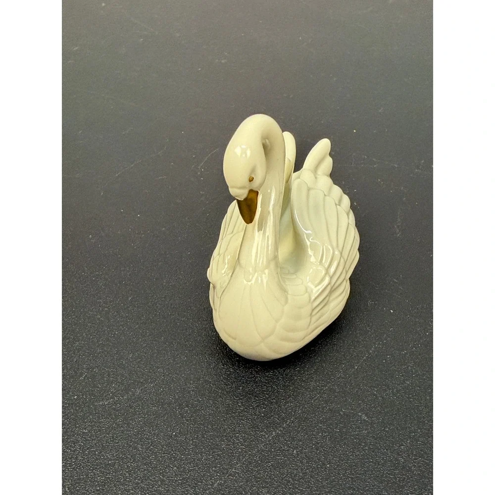 Vintage Lenox Swan Figurine 24K Gold Accents Place Card Holder/Cake Topper - Picture 4 of 16